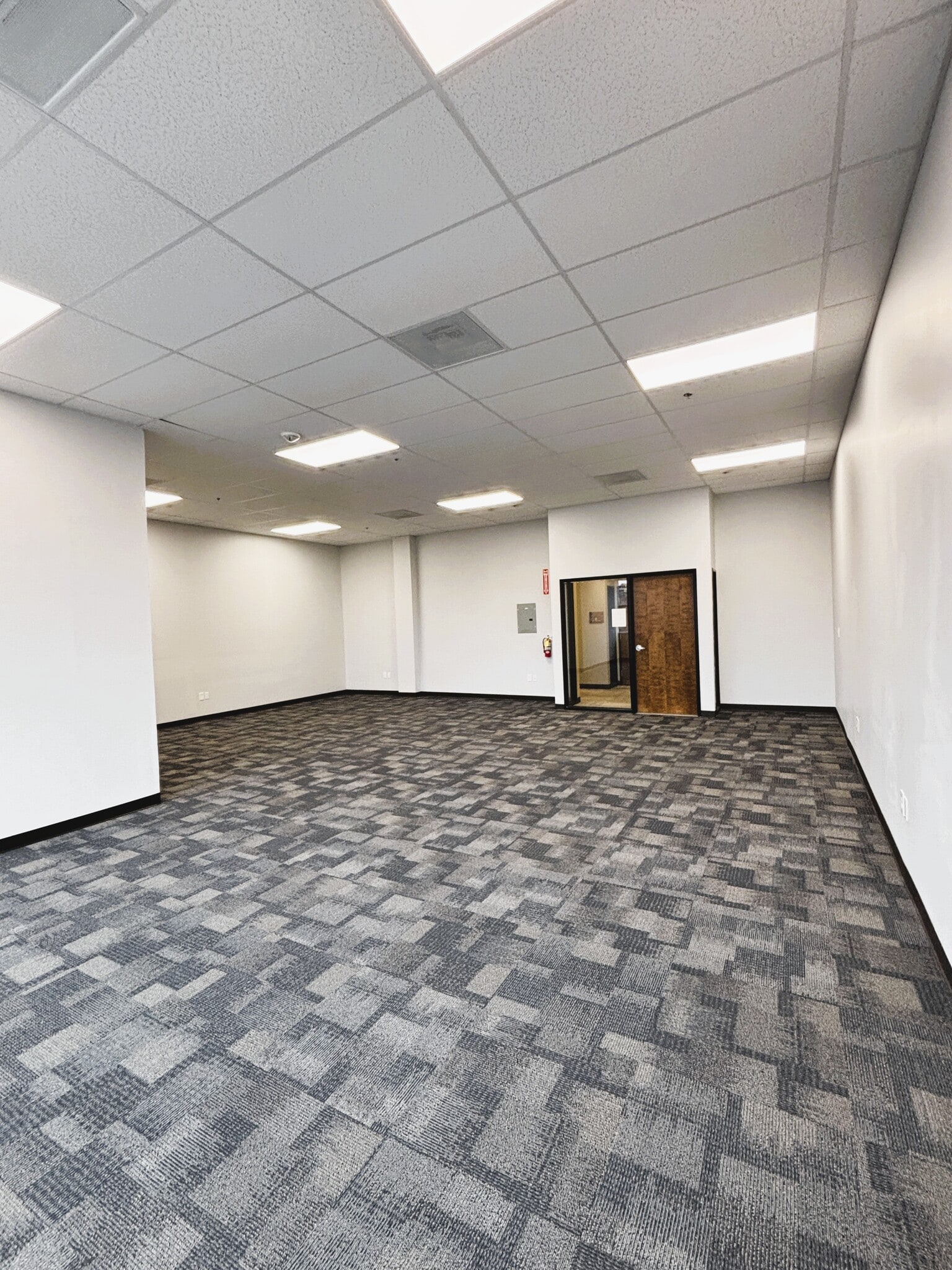 NW Cornell Rd, Hillsboro, OR à louer Photo intérieure- Image 1 de 2