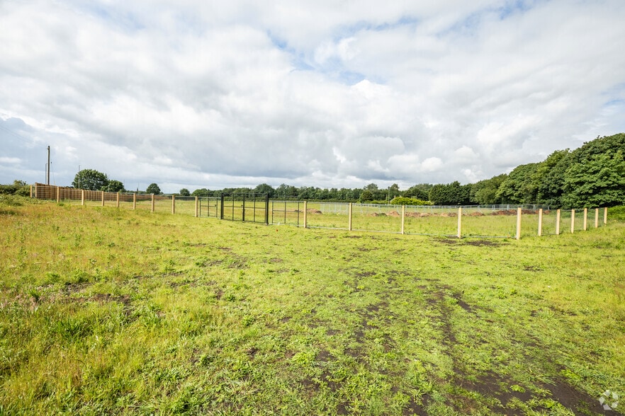 Knowsley Park, M57 Knowsley, Prescot for lease - Building Photo - Image 3 of 10