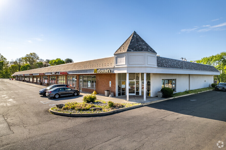 539 Route 22 E, Whitehouse Station, NJ for lease - Building Photo - Image 1 of 20