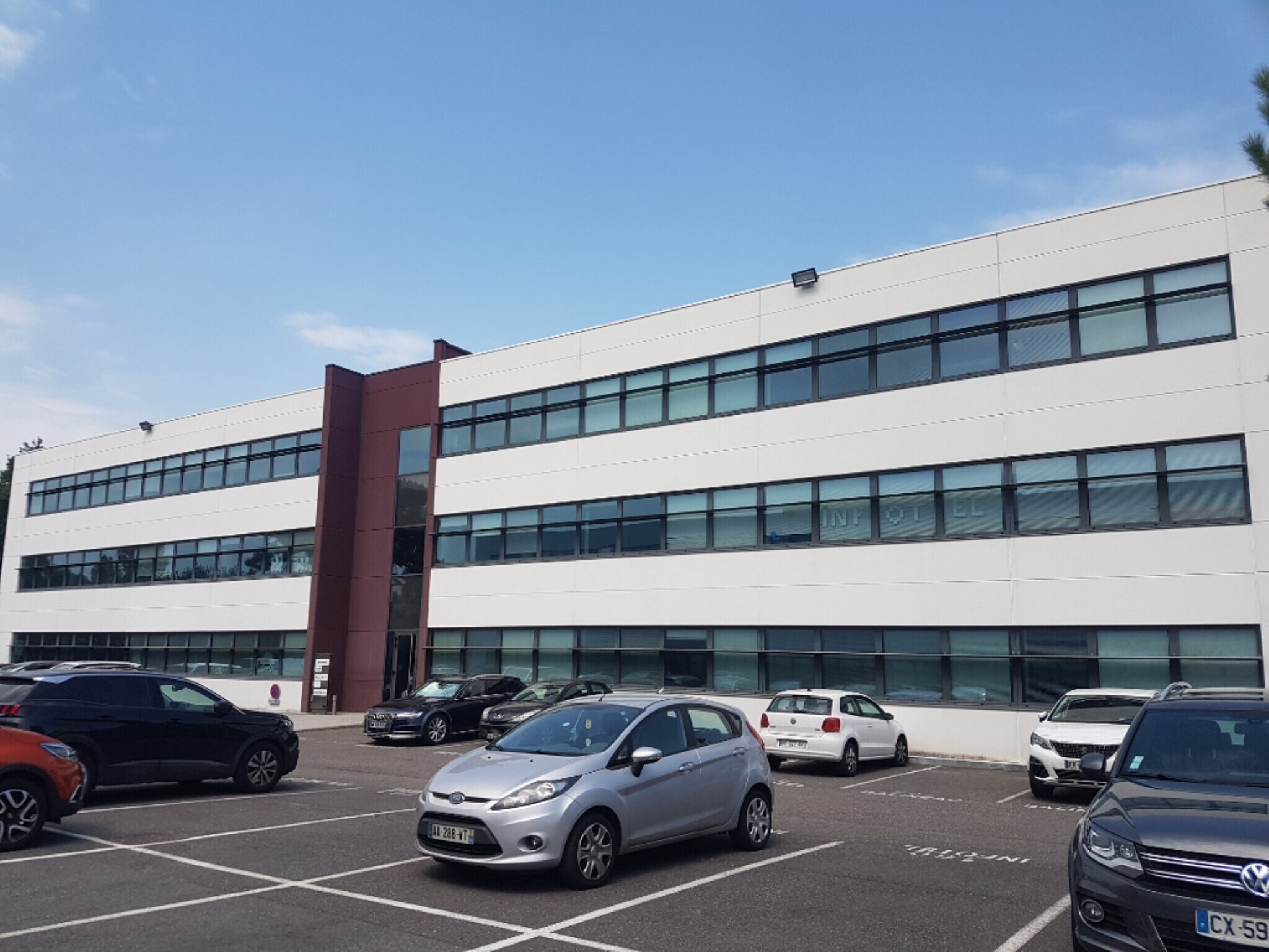 198 Avenue Du Haut Lévèque, Pessac for lease Building Photo- Image 1 of 7