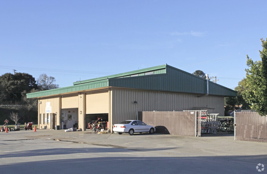 2610 San Juan Rd, Hollister, CA à vendre - Photo du bâtiment - Image 2 de 2