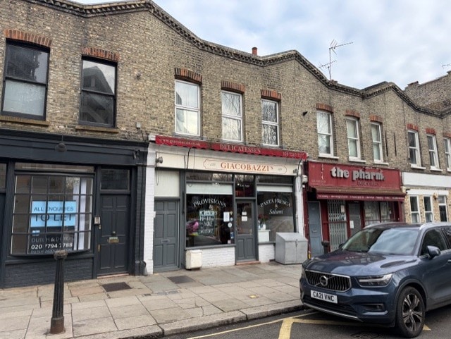 150 Fleet Rd, London for lease - Building Photo - Image 2 of 5