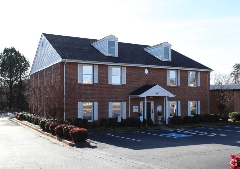 4327 Mundy Mill Rd, Oakwood, GA à vendre - Photo principale - Image 1 de 24