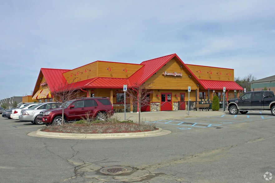 1501 E Beltline Ave, Grand Rapids, MI for sale - Building Photo - Image 1 of 2