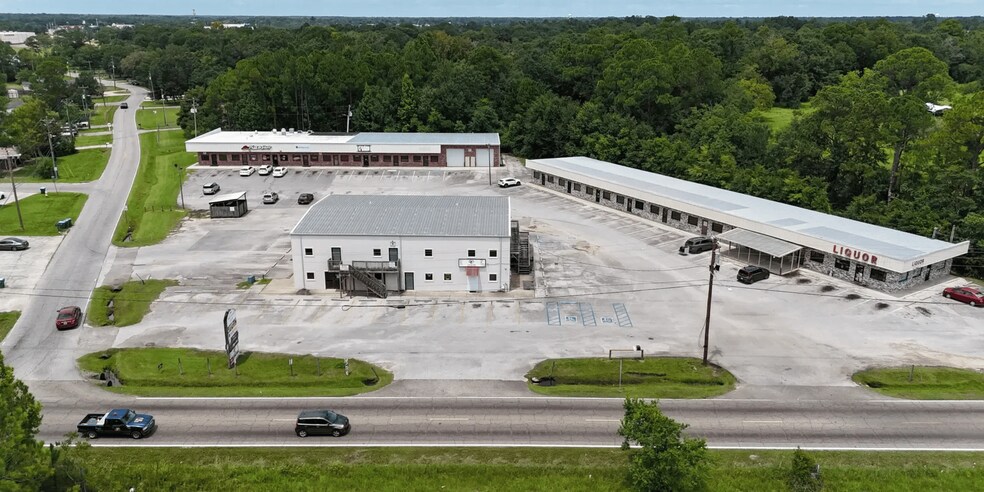 10585 Three Rivers Rd, Gulfport, MS for sale - Building Photo - Image 2 of 3