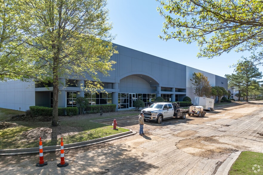5950 Freeport Ave, Memphis, TN for lease - Primary Photo - Image 1 of 12