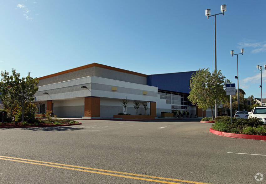 2530-2550 Naglee Rd, Tracy, CA for lease - Building Photo - Image 2 of 2