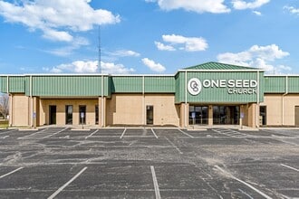 1215 Tom Ginnever Ave, O'Fallon, MO à louer Photo intérieure- Image 1 de 38