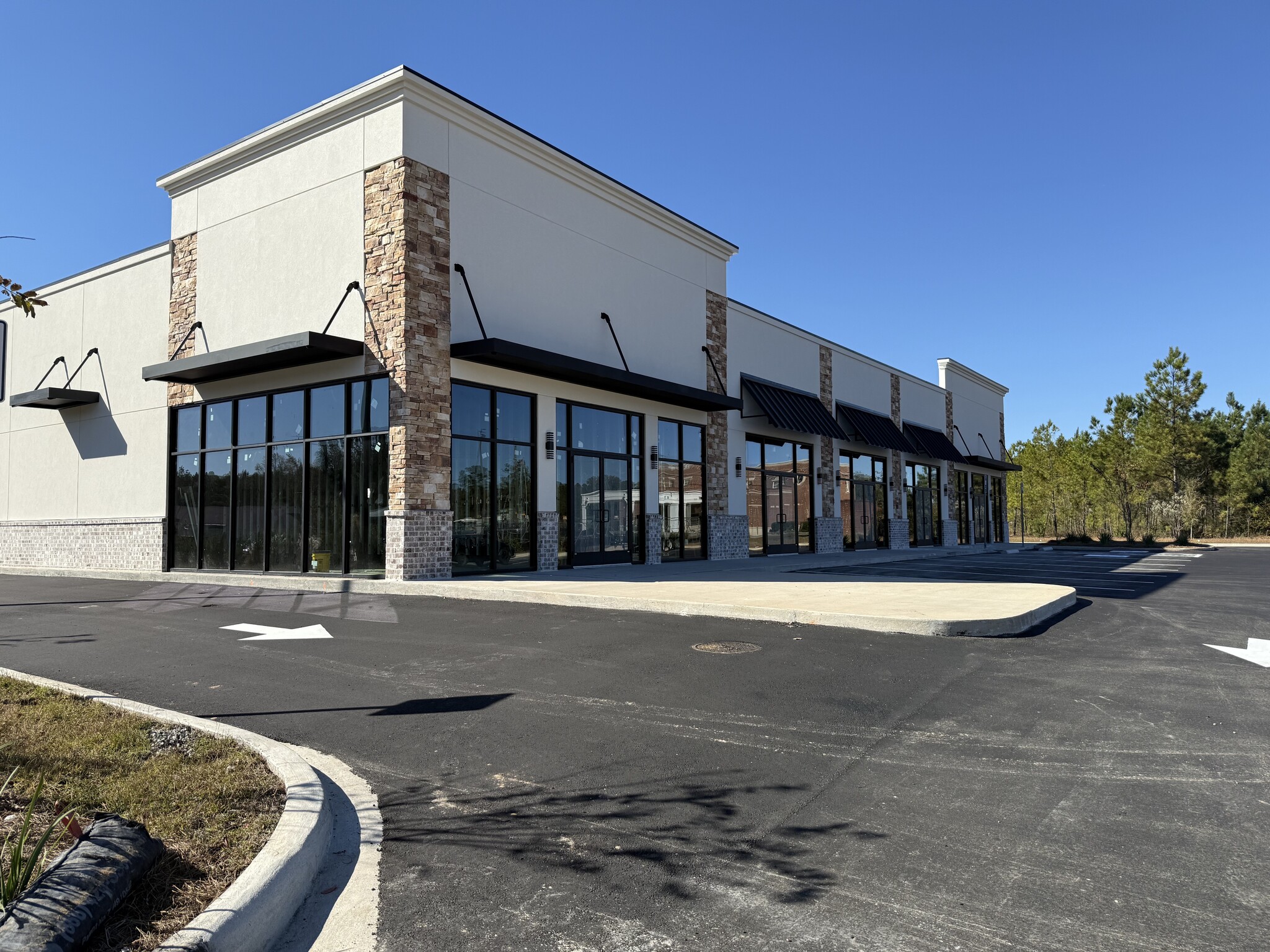 608 Towne Park Loop, Rincon, GA for lease Primary Photo- Image 1 of 8