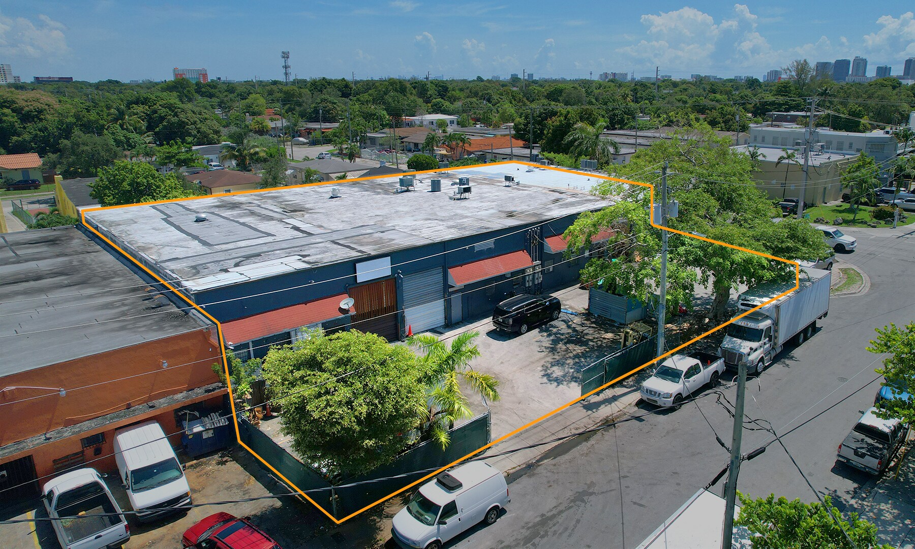 1401-1423 NW 23rd St, Miami, FL à louer Photo principale- Image 1 de 9