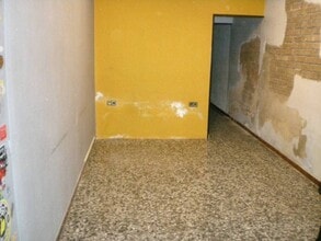 Retail in Manresa, Barcelona for lease Building Photo- Image 2 of 5