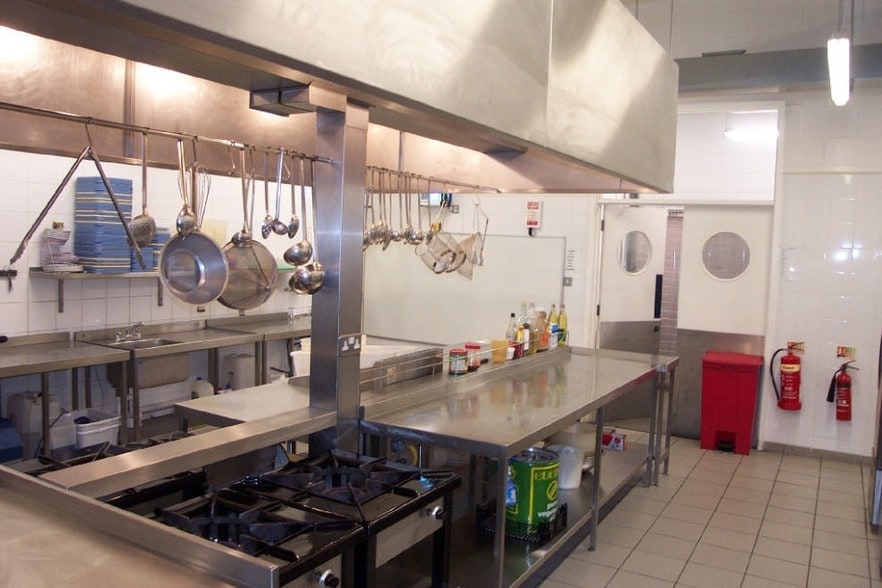 Oliver Rd, London for sale - Interior Photo - Image 3 of 22