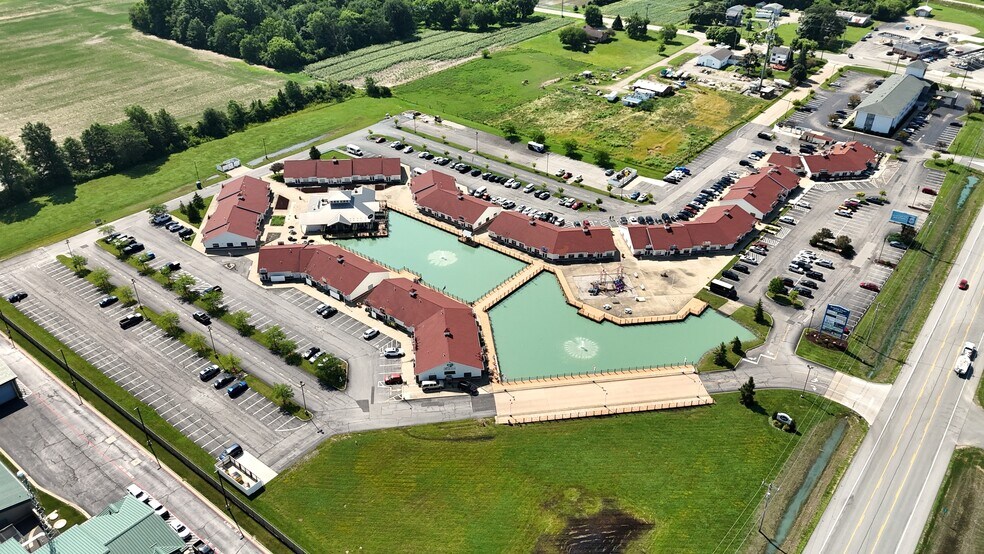 753 SE Catawba Rd, Port Clinton, OH à vendre - Photo du bâtiment - Image 2 de 33