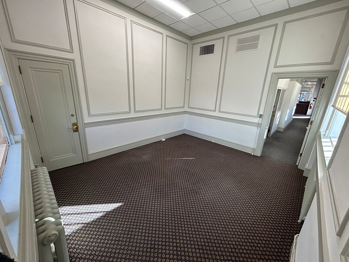 61 Main Ave, Ocean Grove, NJ for lease Interior Photo- Image 1 of 6