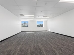 595 Withers Rd, Rouse Hill for lease Interior Photo- Image 2 of 3
