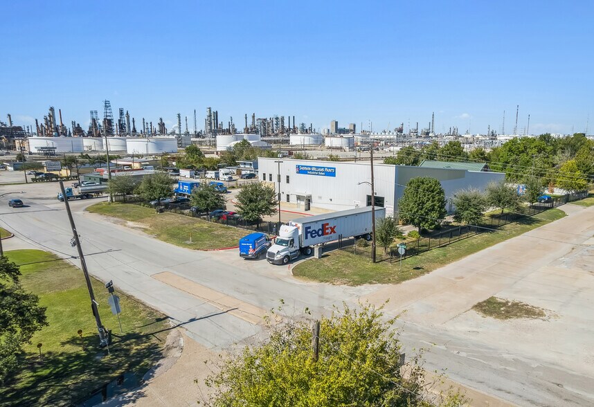 1320 W Pasadena Fwy, Pasadena, TX for sale - Building Photo - Image 2 of 7