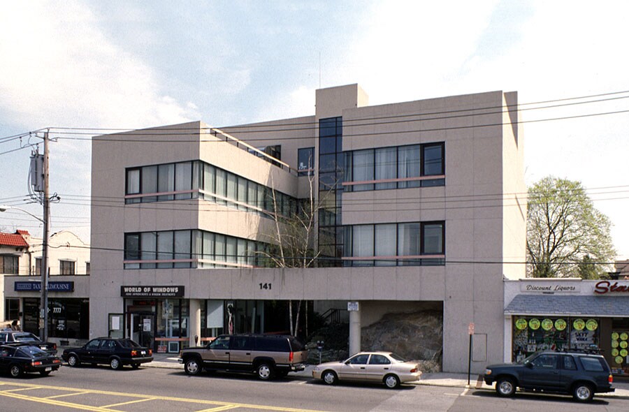 141 Halstead Ave, Mamaroneck, NY à louer Photo du bâtiment- Image 1 de 9