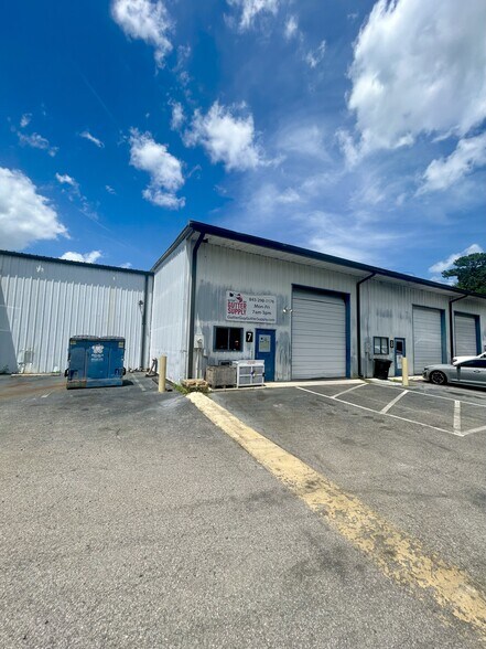 1939 Belgrade Ave, Charleston, SC à vendre - Photo principale - Image 1 de 1