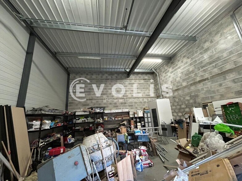 Flex in Bruges for lease - Interior Photo - Image 3 of 5