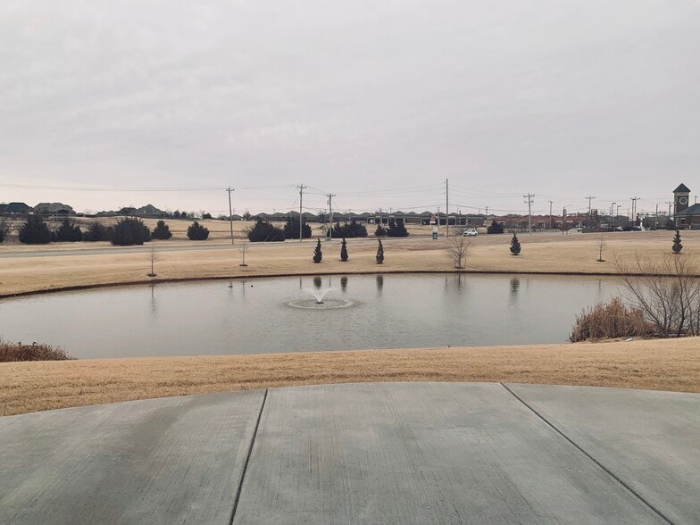 16420 Muirfield Pl, Edmond, OK for lease - Building Photo - Image 3 of 3