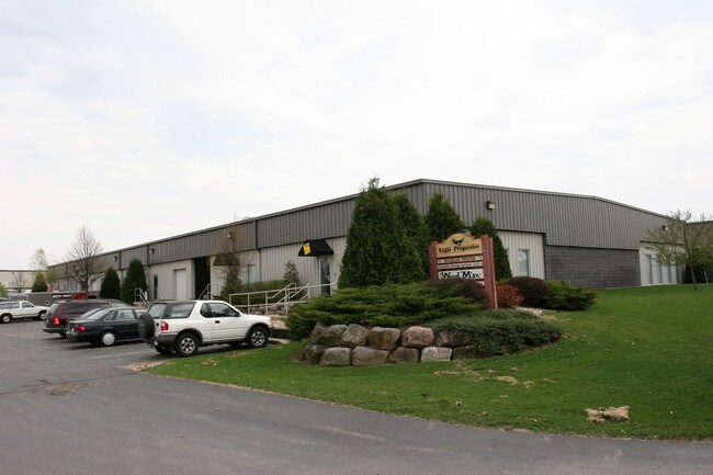 More details for 2211-2219 Eagle Dr, Middleton, WI - Flex for Lease