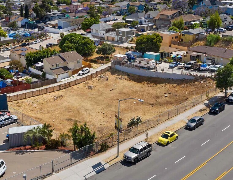 Market St, San Diego, CA à vendre - Photo du bâtiment - Image 3 de 4