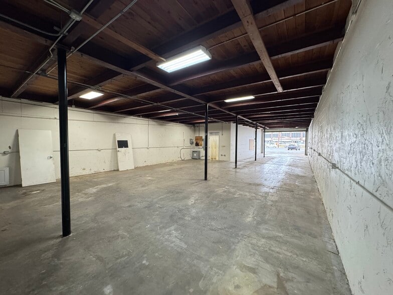 550-552 Nimitz Hwy, Honolulu, HI for lease - Building Photo - Image 3 of 5