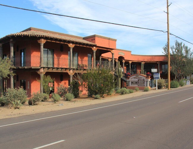 Plus de détails pour 6450 E Cave Creek Rd, Cave Creek, AZ - Commerce de détail à vendre