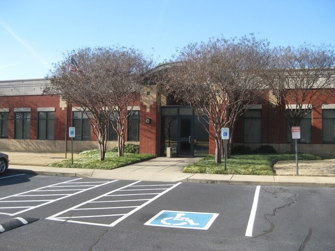 8010 Stage Hills Blvd, Bartlett, TN for lease - Primary Photo - Image 1 of 4