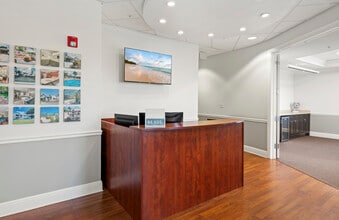 9681 Gladiolus Dr, Fort Myers, FL for lease Building Photo- Image 2 of 15