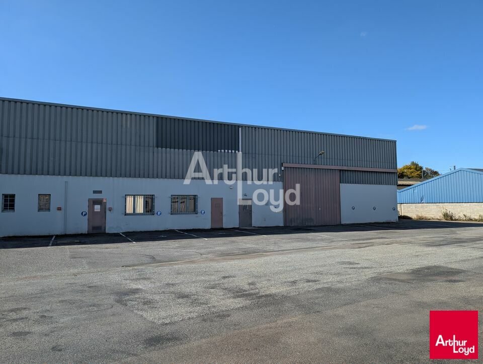 Industrial in Rennes for lease Building Photo- Image 1 of 7
