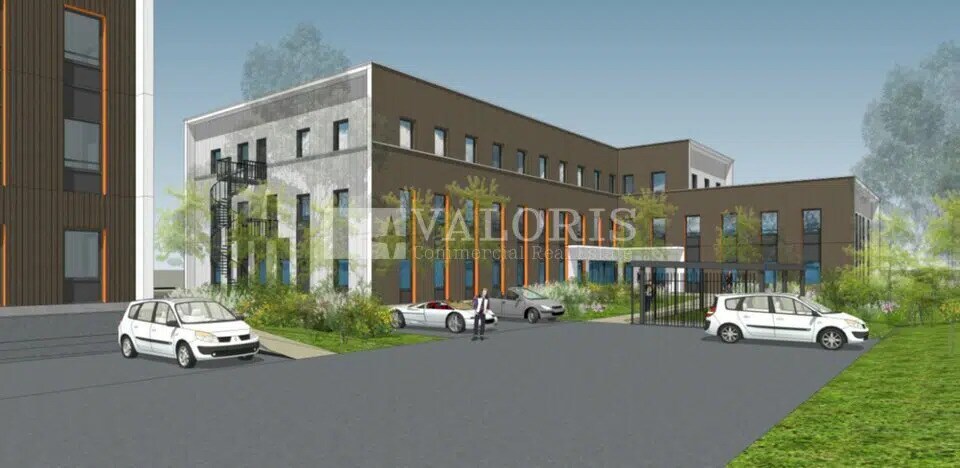 Office in Montluel for lease - Building Photo - Image 3 of 13