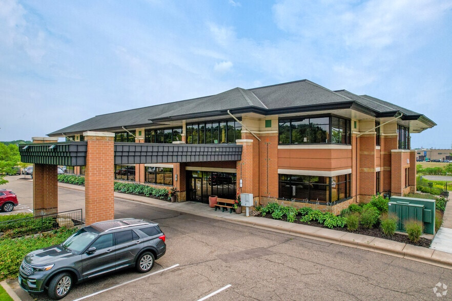 2850 Curve Crest Blvd, Stillwater, MN for lease - Building Photo - Image 1 of 5