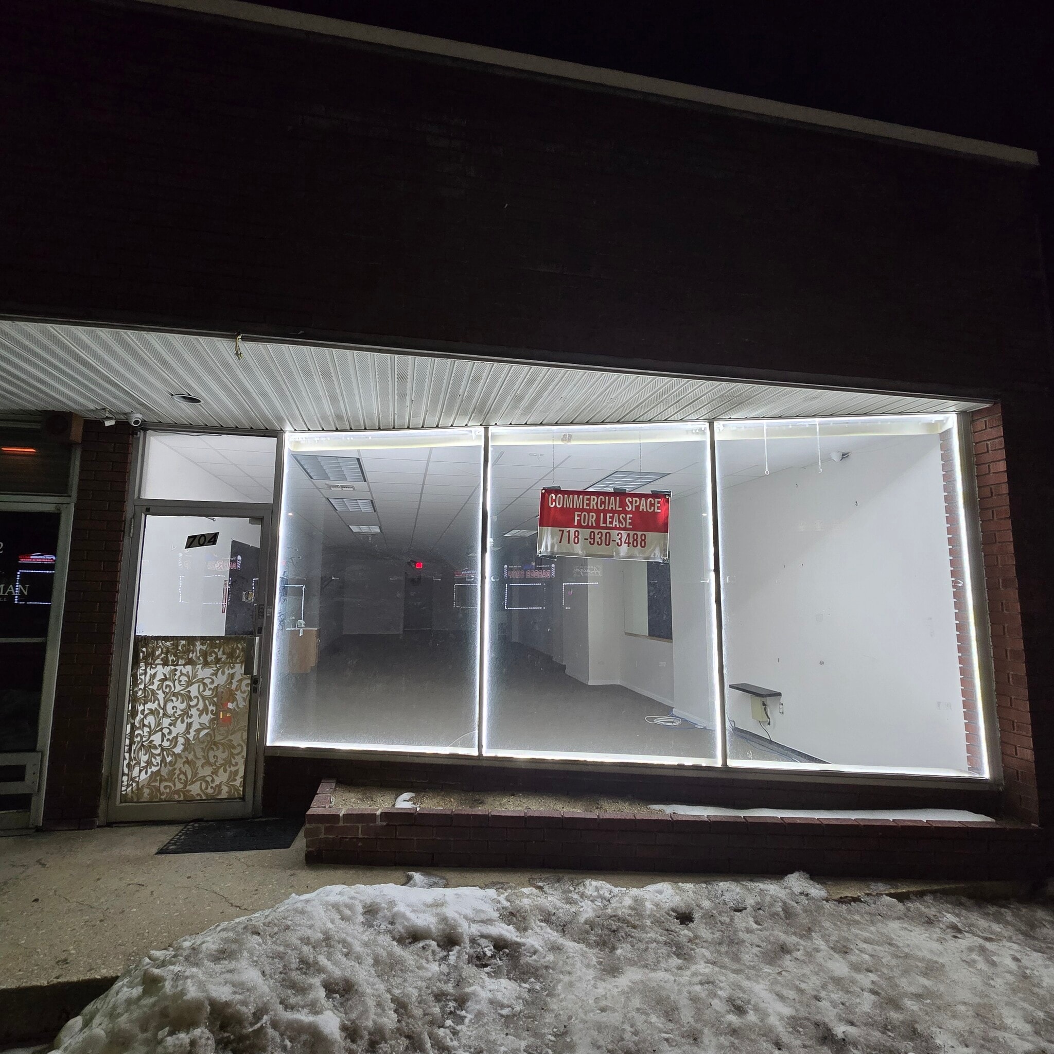 704 Walt Whitman Rd, Melville, NY à louer Photo du bâtiment- Image 1 de 4