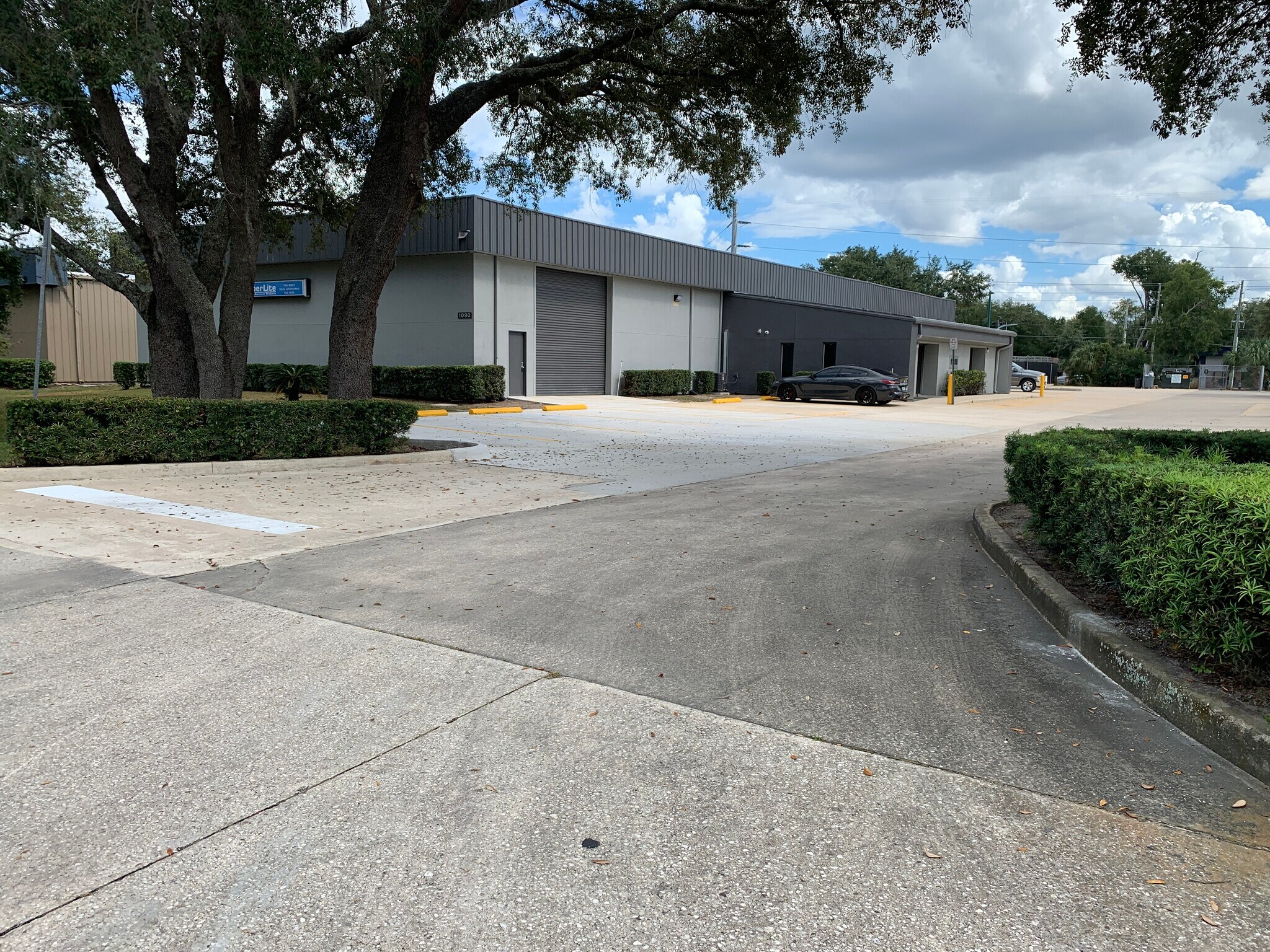 1090 Rainer Dr, Altamonte Springs, FL à louer Photo du bâtiment- Image 1 de 9