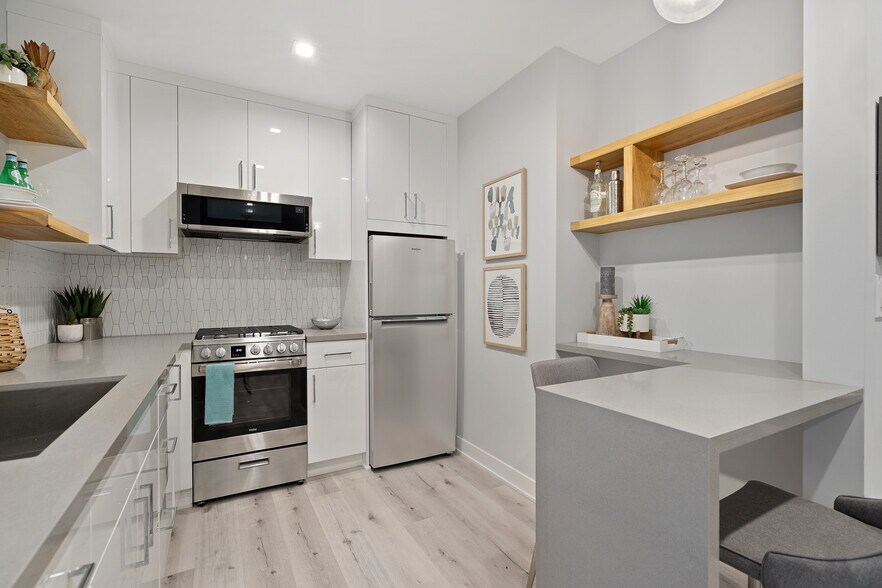 14724 Inglewood Ave, Lawndale, CA à vendre - Photo du bâtiment - Image 3 de 23