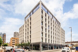 Plus de détails pour 41-47 Mendip Rd, Londres - Commerce de détail à louer