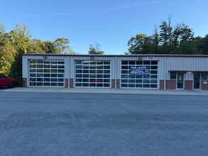 700 Business Park Dr, Morgantown, WV for lease Interior Photo- Image 1 of 9