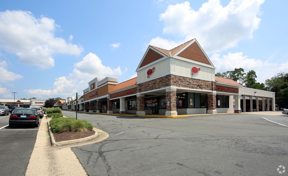9400-9500 Main St, Fairfax, VA à louer - Photo du bâtiment - Image 3 de 6