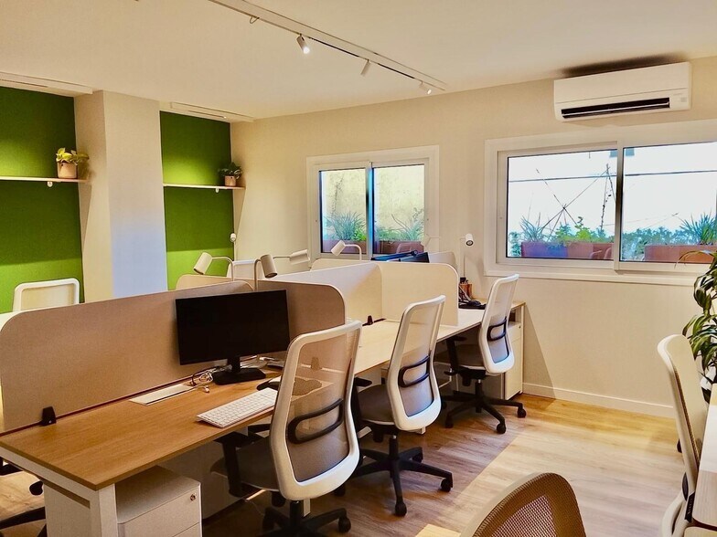 Office in Palma, Islas Baleares for lease - Building Photo - Image 2 of 13