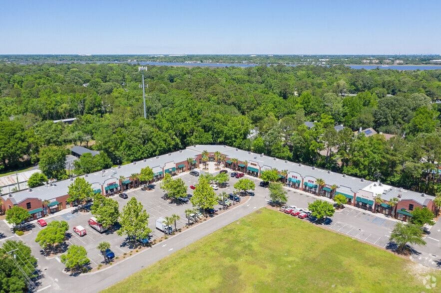 2408 Ashley River Rd, Charleston, SC for sale - Primary Photo - Image 1 of 1