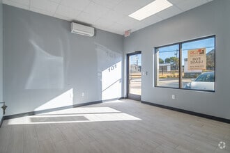 10927 Fredericksburg Rd, San Antonio, TX à louer Photo intérieure- Image 2 de 6