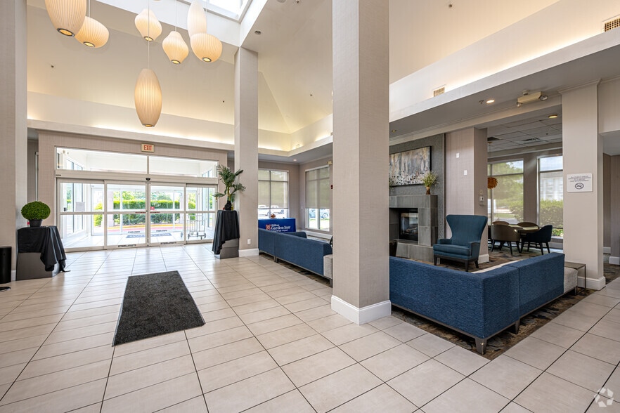 3330 Harding Blvd, Baton Rouge, LA for sale - Interior Photo - Image 2 of 15