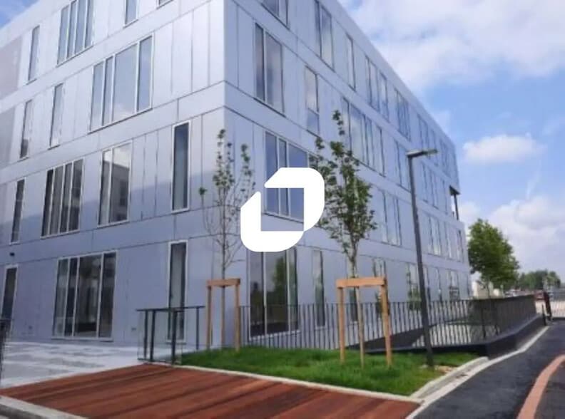 Office in Loos for lease - Building Photo - Image 1 of 5