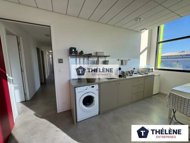 Office in Grabels for lease - Interior Photo - Image 3 of 7