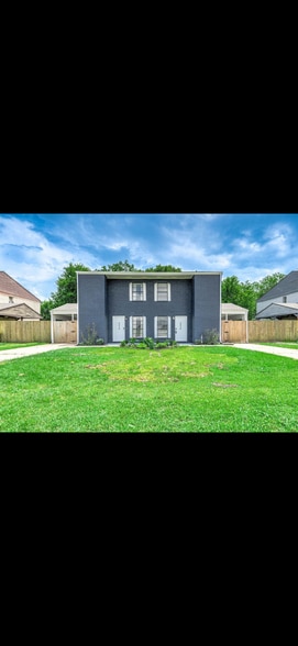4614 4614-4620 Orange St, Pearland, TX for sale - Building Photo - Image 1 of 33
