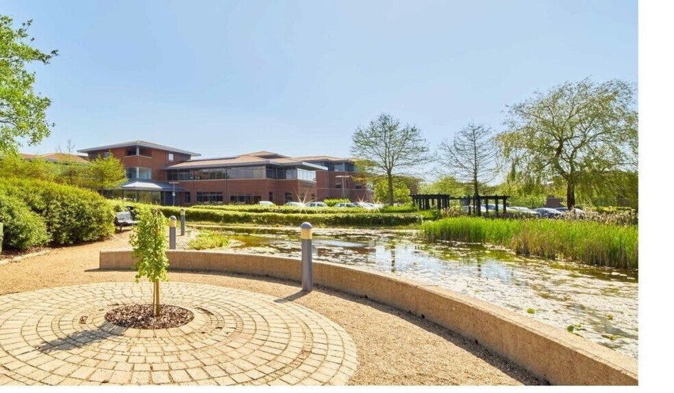 31-49 Caldecotte Lake Dr, Milton Keynes à louer - Photo du bâtiment - Image 2 de 17