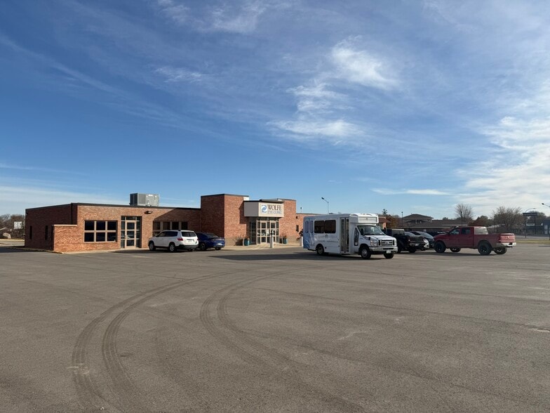 2004 Highway Blvd, Spencer, IA for sale - Building Photo - Image 3 of 6