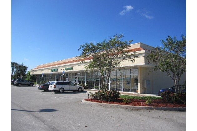 137 S State Road 7, West Palm Beach, FL à louer - Photo du bâtiment - Image 2 de 5