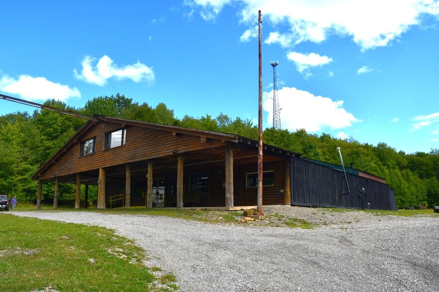 138 Chestnut St, Marienville, PA for sale - Building Photo - Image 3 of 58